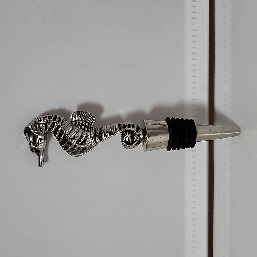 Decorative Stopper Seahorse vintage solid feel silver color metal
